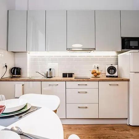 Polonia Апартаменты *